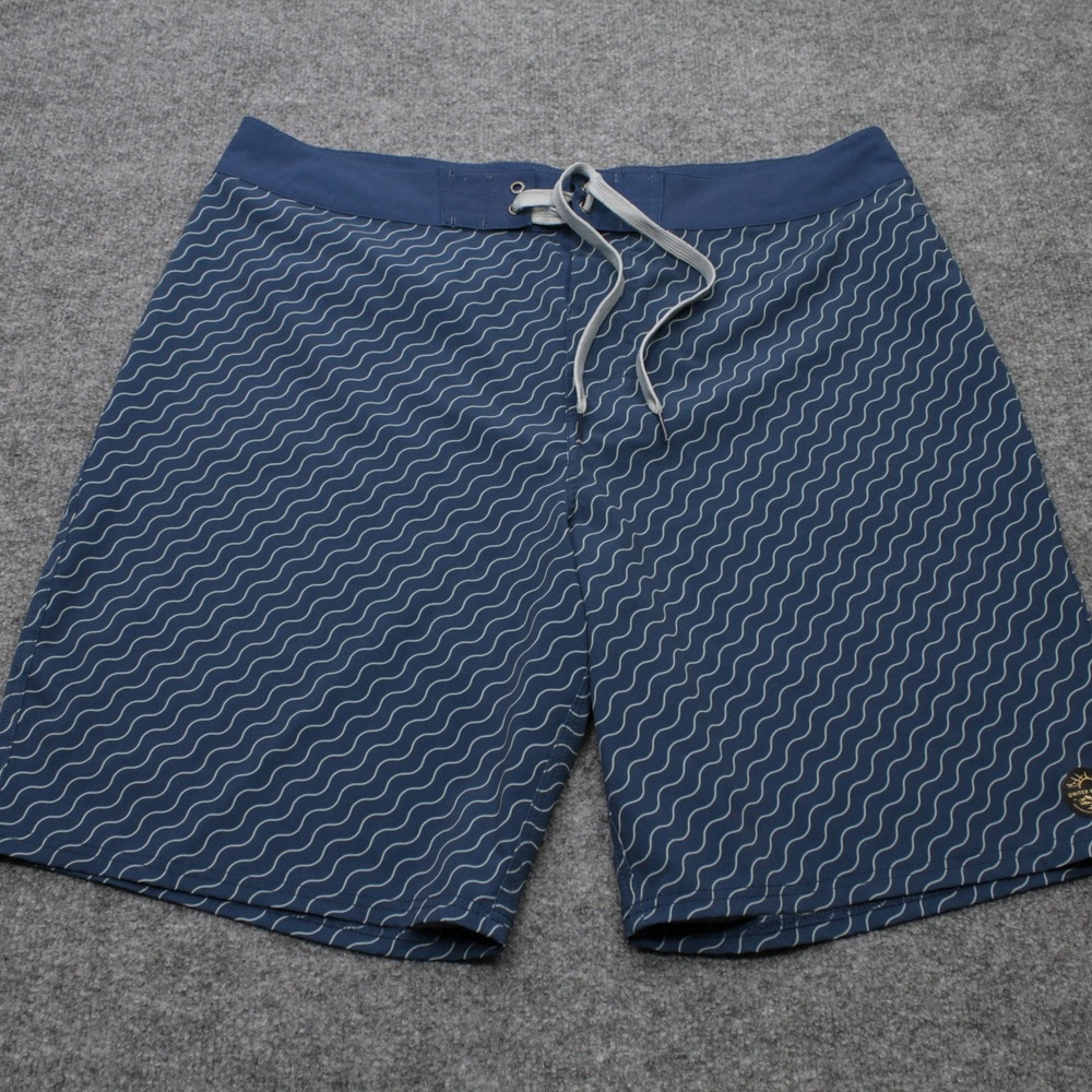 United By Blue Mens Size 36 Navy Wave Print Quick Dry Board Shorts Swim Trunks
